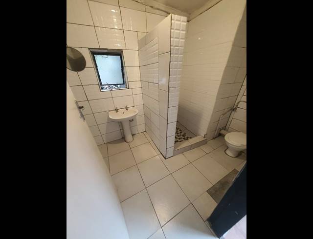 1 bed property to rent in MONDEOR